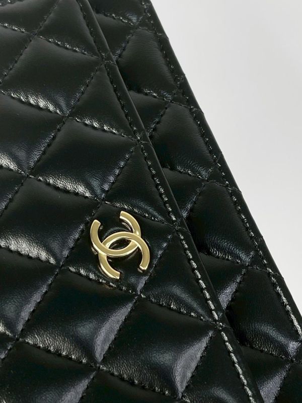【99成新】CHANEL 24P 菱格紋黑白LOGO鍊 WOC 