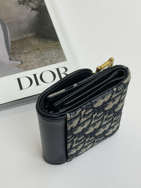 【閒置新品】Dior Saddle Lotus三折短夾 