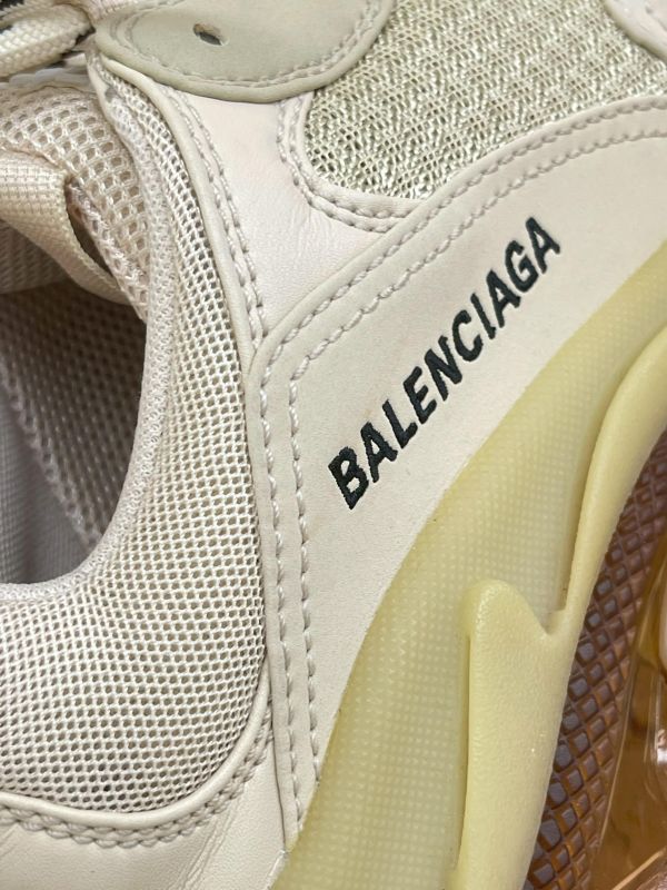 【95成新】BALENCIAGA TRIPLE S老爹鞋 