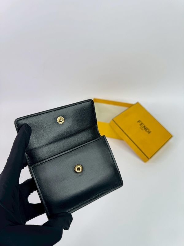 【85成新】FENDI 微型三摺疊皮夾 