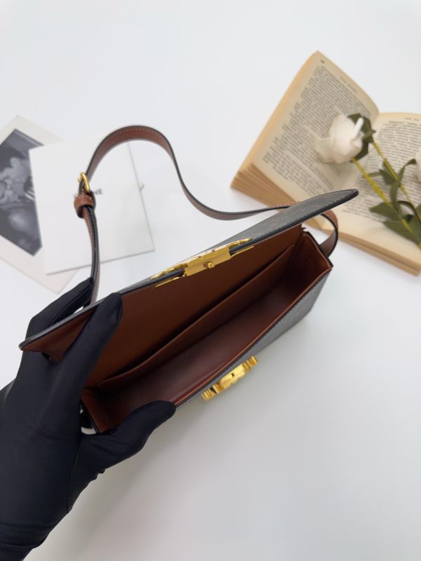 【95成新】CELINE Claude Triomphe 單肩包 