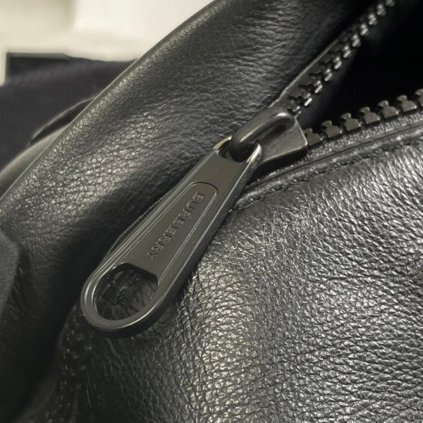 【12期0利率】BURBERRY 皮革字母壓印腰包【95成新】 