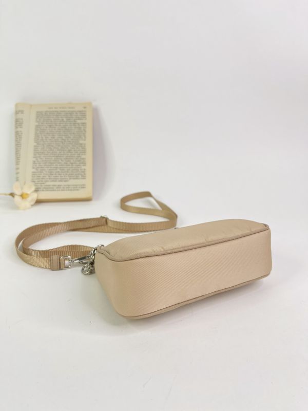 【分期0利率】PRADA re-edition 迷你腋下包【95成新】 