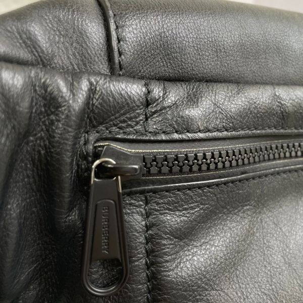 【12期0利率】BURBERRY 皮革字母壓印腰包【95成新】 