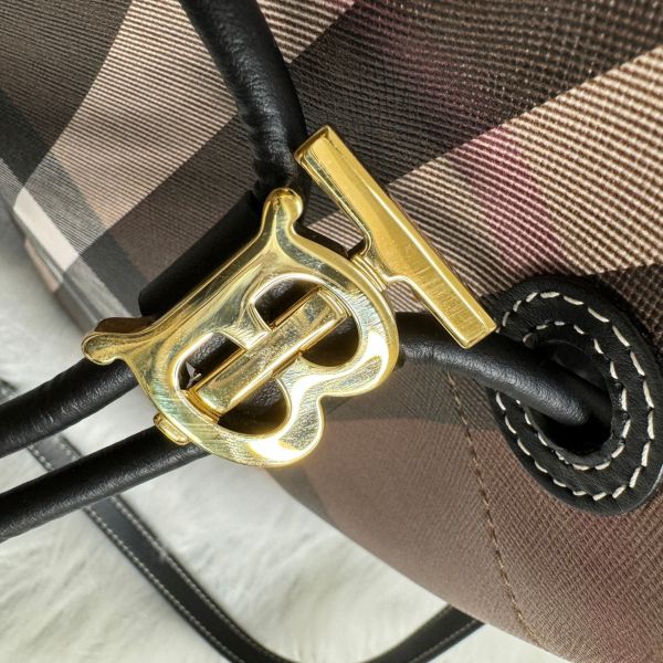 【全新閒置品】【12期0利率】BURBERRY 小款 TB 格紋水桶包 暗樺木棕色 