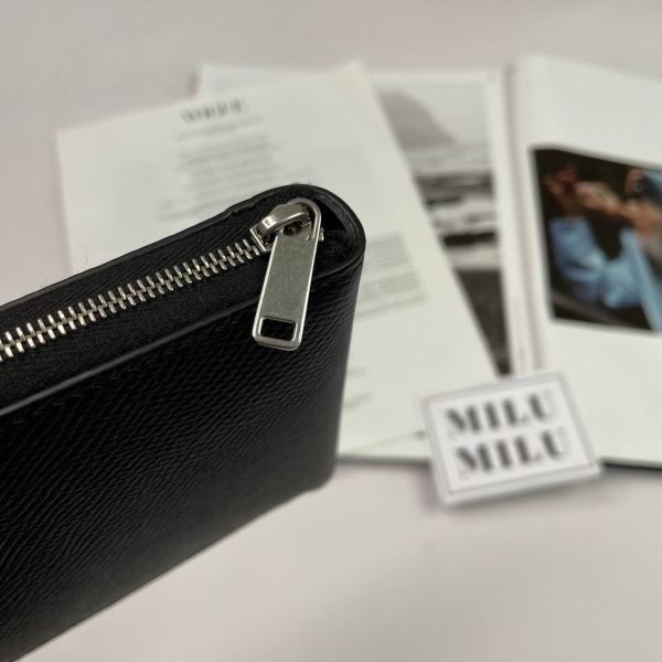 【9.5成新】【12期0利率】ZIPPED BI-FOLD WALLET拉鍊零錢包 