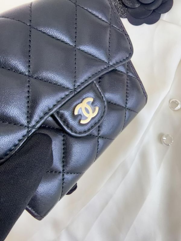 【99成新】CHANEL COCO 背面拉鍊三折短夾 