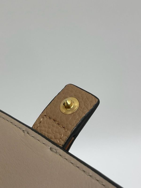 【99成新】LOEWE 粒面小牛皮小號豎款皮夾 