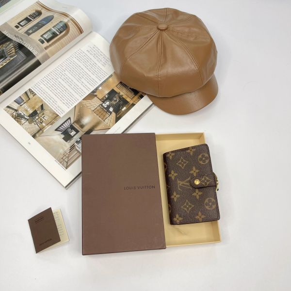 【12期0利率】LV  VTG老花零錢蝴蝶扣中夾【95成新】 