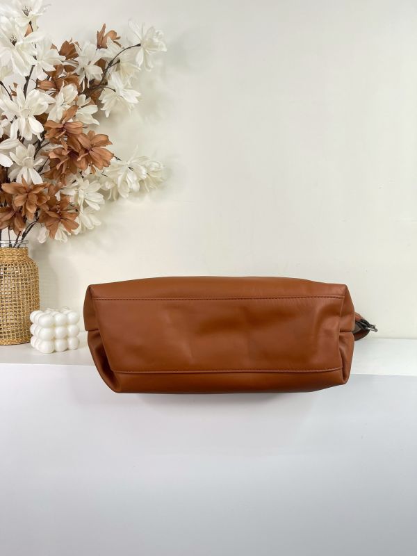 【分期0利率】LONGCHAMP Le Pliage Xtra 半月形單肩包 M【95成新】 