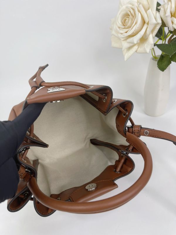 【99成新】BURBERRY 抽繩水桶包 