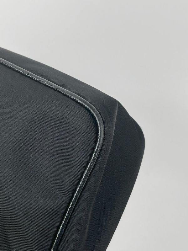 【95成新】PRADA Re-Edition 2005 Re-Nylon 迷你腋下包 