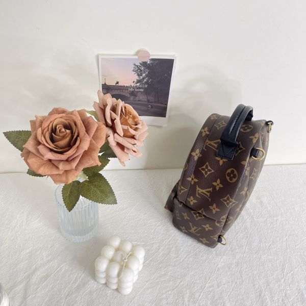 【12期0利率】 LV  SPRINGS MINI 小書包  【台灣購證】【95成新】 