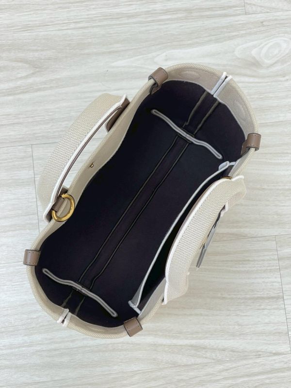 【未使用閒置品】CHLOE CARRY 托特包 