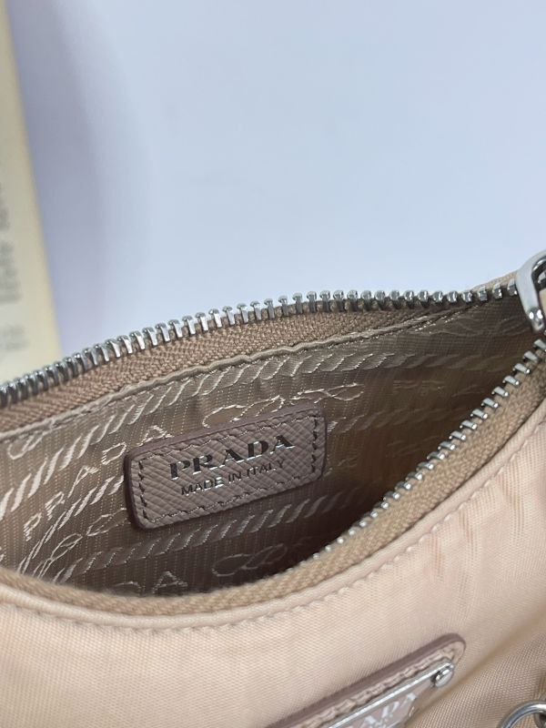 【分期0利率】PRADA re-edition 迷你腋下包【95成新】 