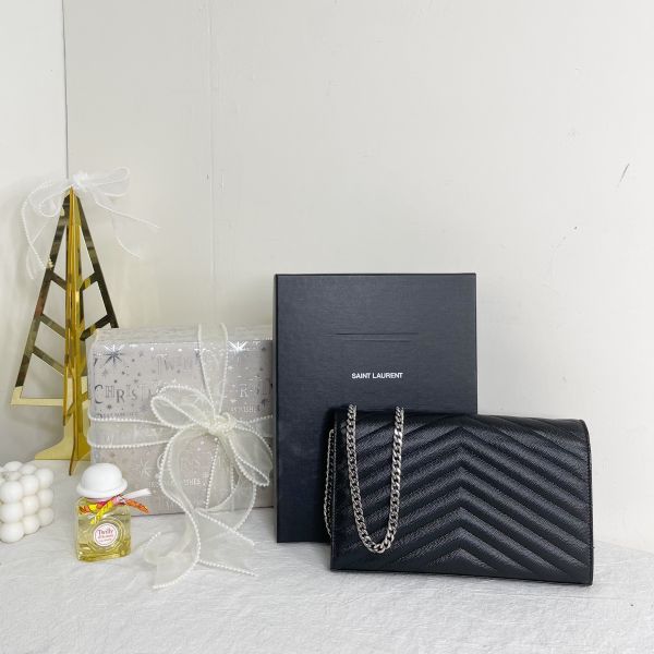 【12期0利率】YSL WOC 魚子醬鍊包 銀扣22.5CM【台灣購證】【95成新】 