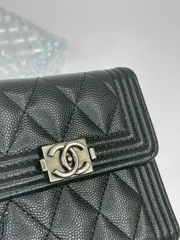 【分期0利率】CHANEL BOY三折短夾【9成新】 