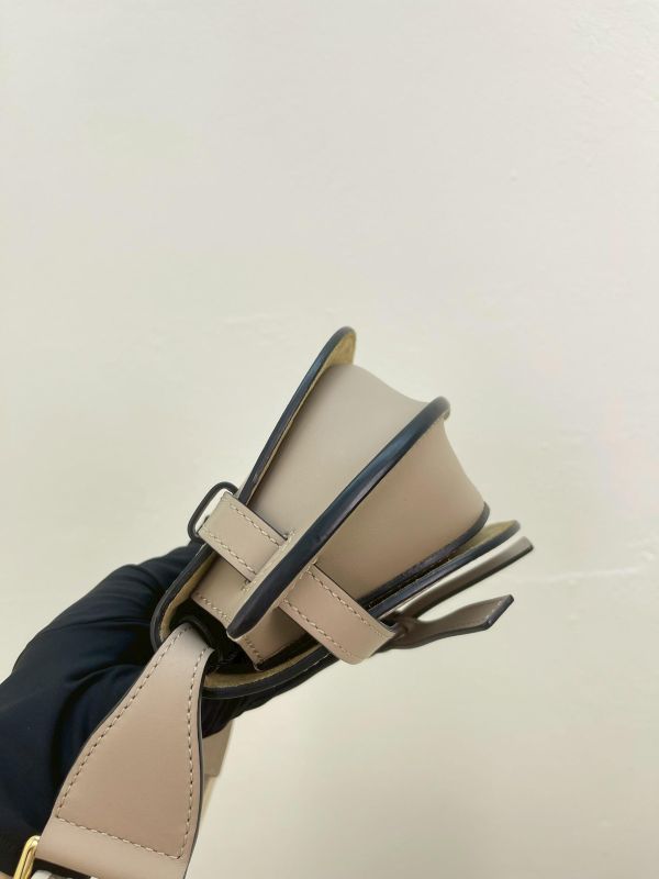 【9成新】LOEWE MINI GATE 雙層包 沙色 
