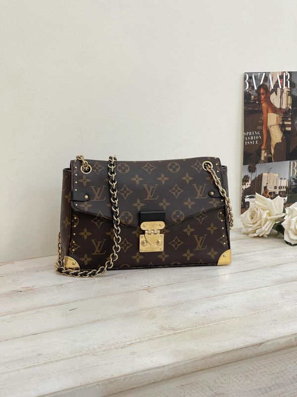 【99成新】LV Trunkie 