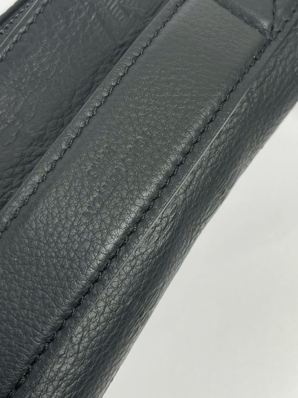 【全新品】LV Rush Bumbag 腰包 