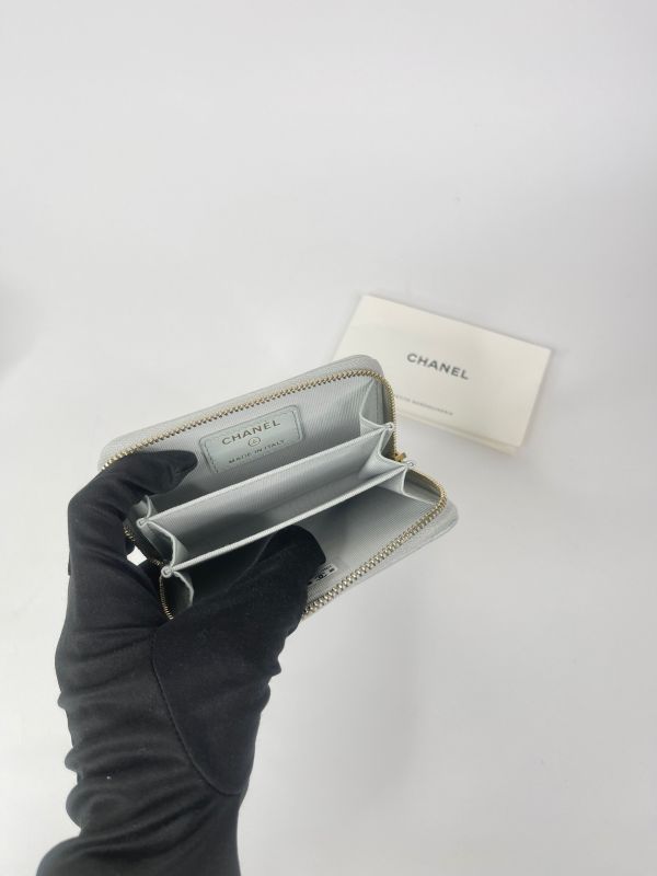 【分期0利率】CHANEL 23S 琺瑯愛心拉鍊零錢卡包 【未使用閒置品】 