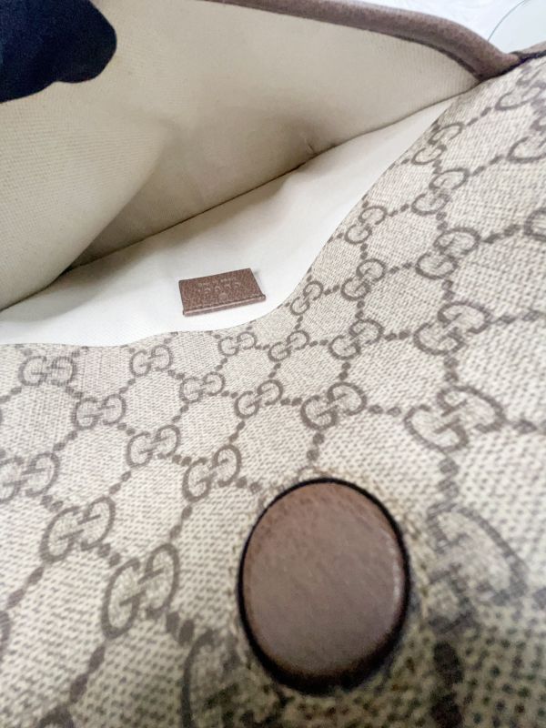 【分期0利率】GUCCI Supreme虎頭胸包 【99成新】 