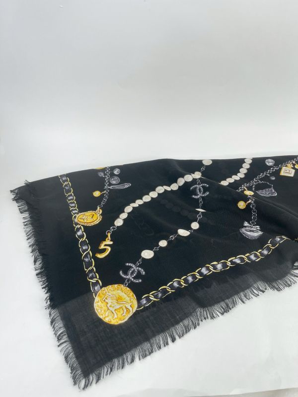 【95成新】CHANEL 25B  NO.5香水方形披肩 