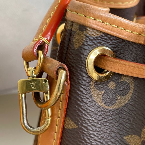 【9成新】【12期0利率】Louis Vuitton LV M40817 NOE BB 經典花紋可斜背小水桶包 