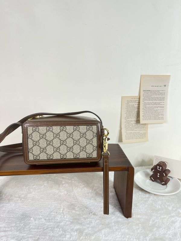 【99成新】GUCCI INTERLOCKING 迷你兩用相機包 