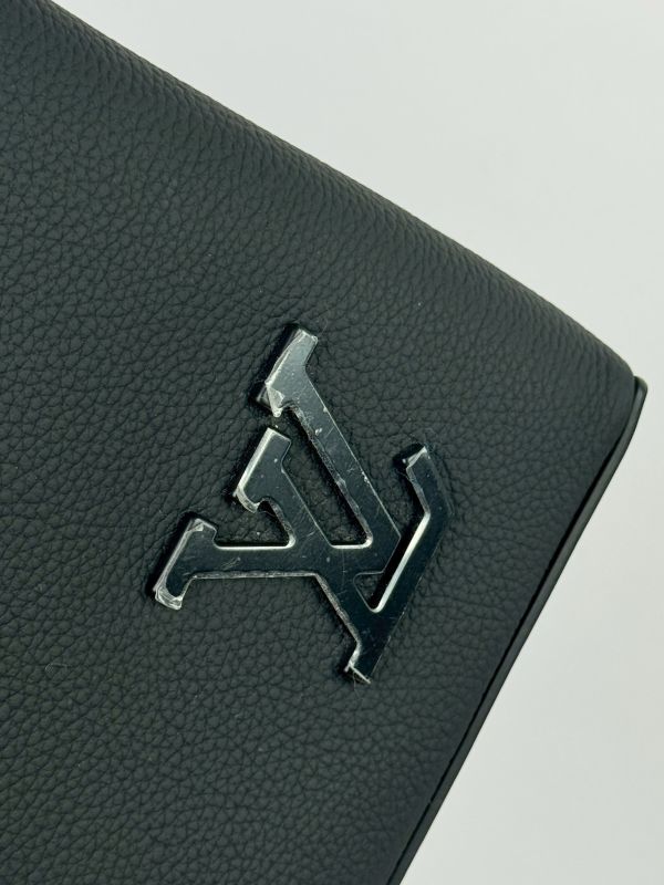 【全新品】LV Takeoff 隨身包 