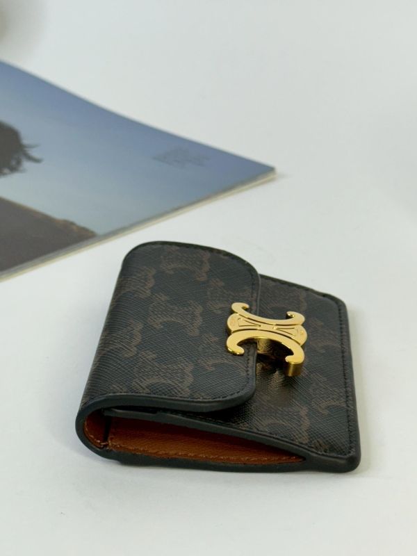 【95成】CELINE Triomphe標誌印花翻蓋卡包 