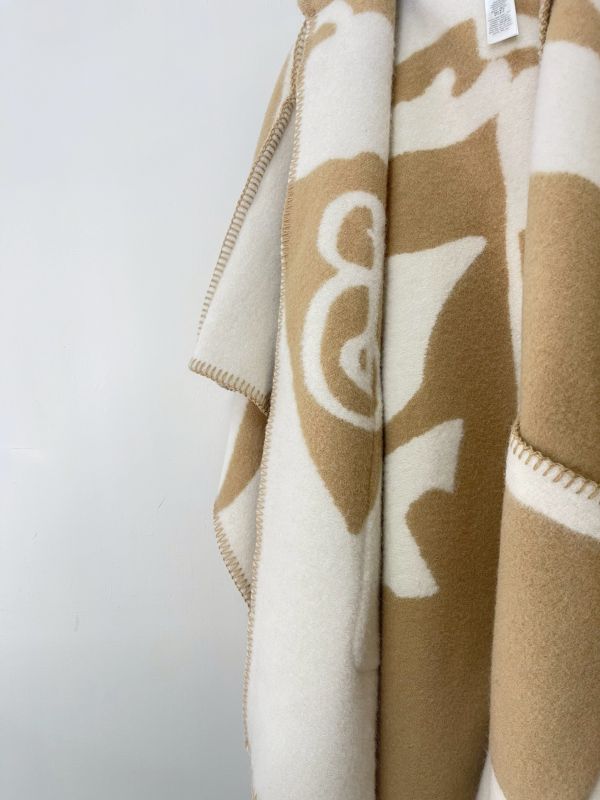 【99成新】BURBERRY CAPE 披肩 