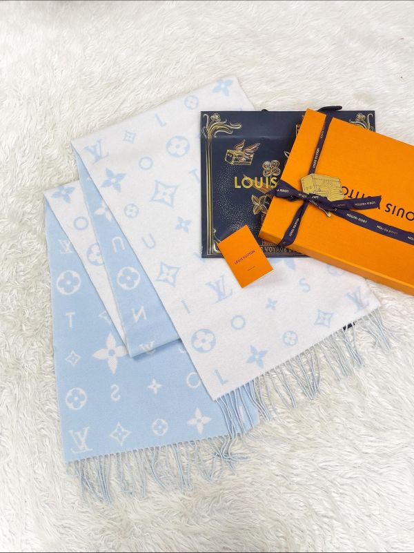 【全新品】LV Reykjavik Cloud 圍巾 