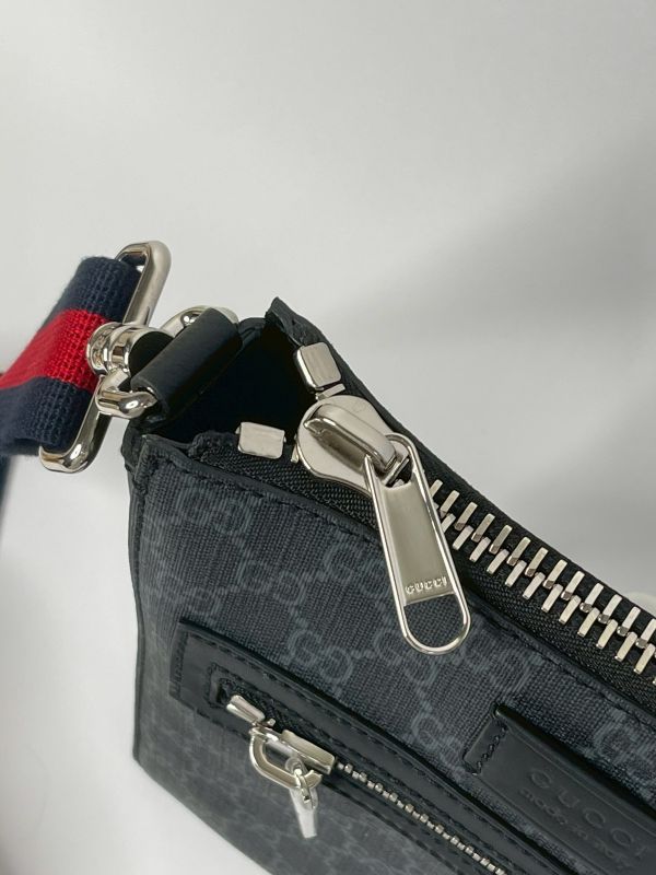 【99成新】GUCCI GG SUPREME 斜背包 