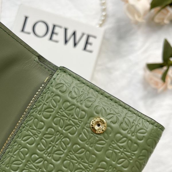 【12期0利率】【全新品】LOEWE 小牛皮直式三摺錢包【現金價】 