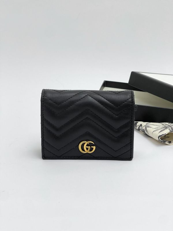 【9成新】GUCCI Marmont 愛心兩摺拉鍊零錢袋短夾 
