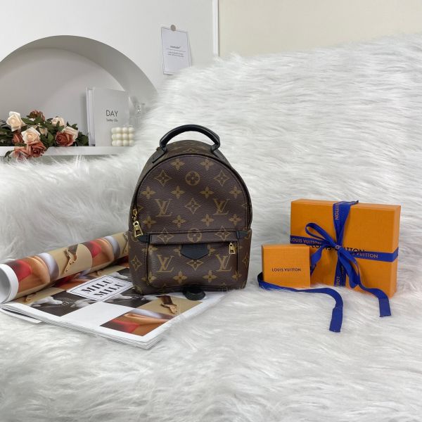 【95成新】【12期0利率】LV Palm Springs Mini M44873 