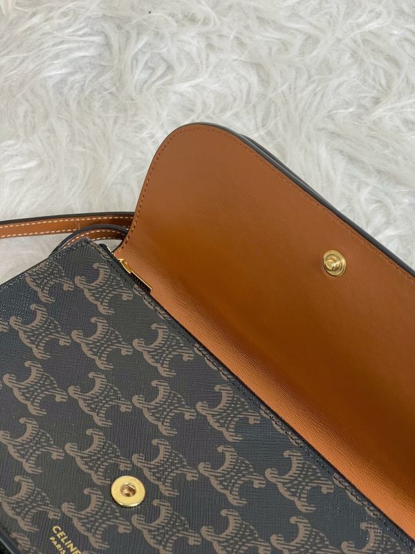 【分期0利率】CELINE TRIOMPHE凱旋門 STRAP WOC【95成新】 