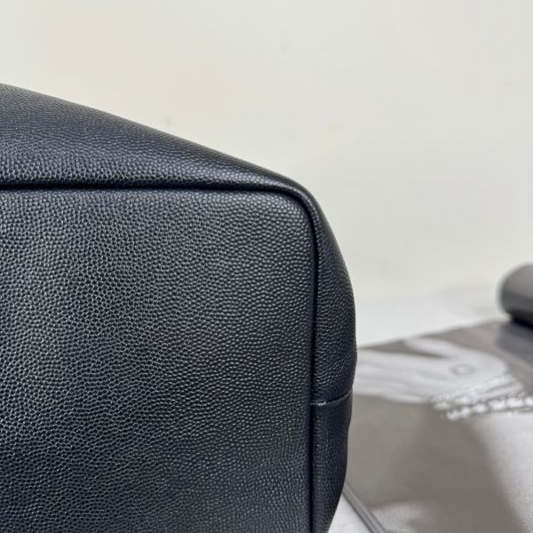 【12期0利率】Chanel 鉚釘牛皮Deauville後背包【9成新】 