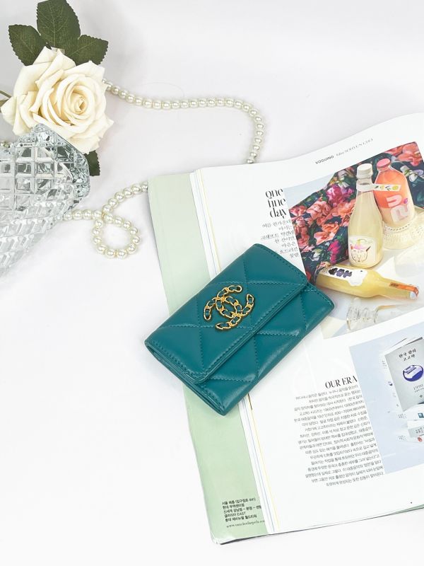 【分期0利率】CHANEL 19口蓋卡包【9成新】 