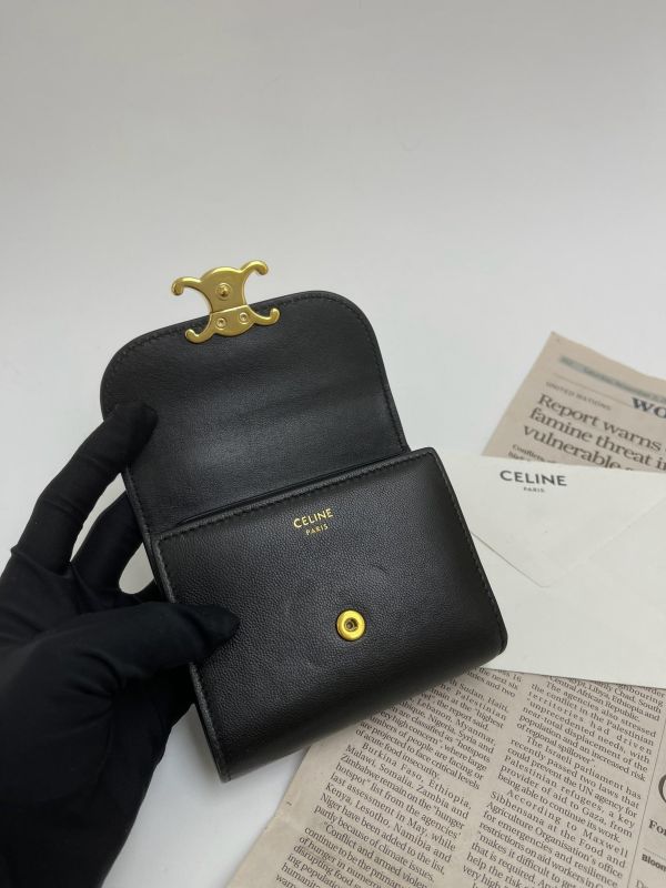【9成新】CELINE 亮面牛皮革TRIOMPHE三折短夾 