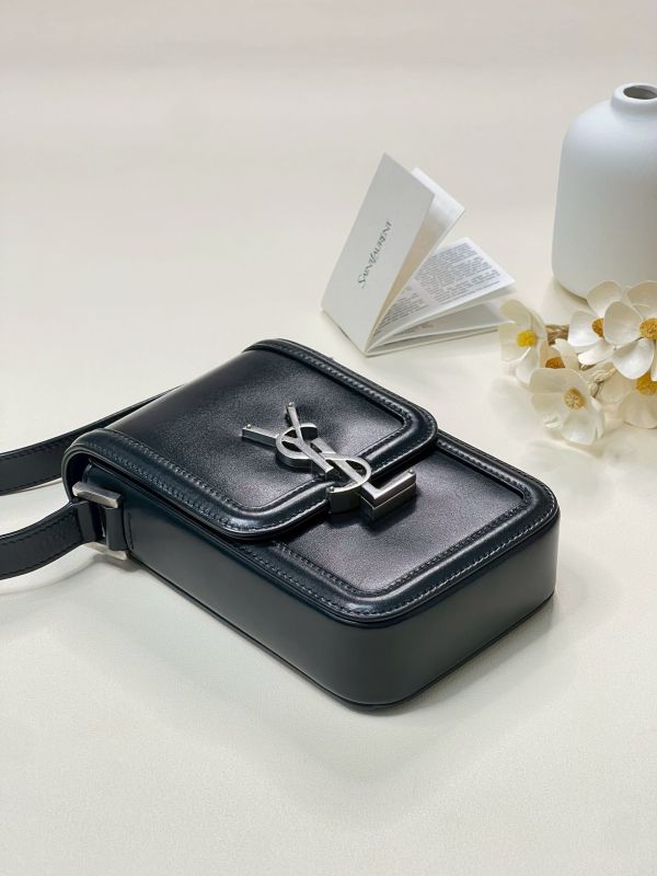 【分期0利率】YSL 直式翻蓋手機包 【95成新】 
