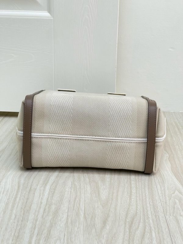 【未使用閒置品】CHLOE CARRY 托特包 