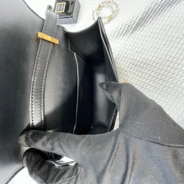【12期0利率】BURBERRY BT 平滑牛皮 MINI小方胖【9成新】 