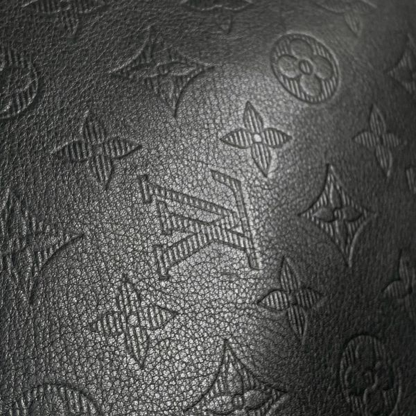 【12期0利率】LV小牛皮DISCOVERY POCHETTE 手拿包【9成新】 