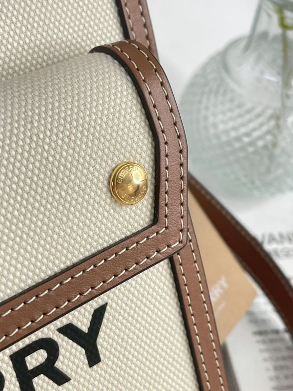 【未使用閒置品】BURBERRY 帆布拼皮革口袋包 