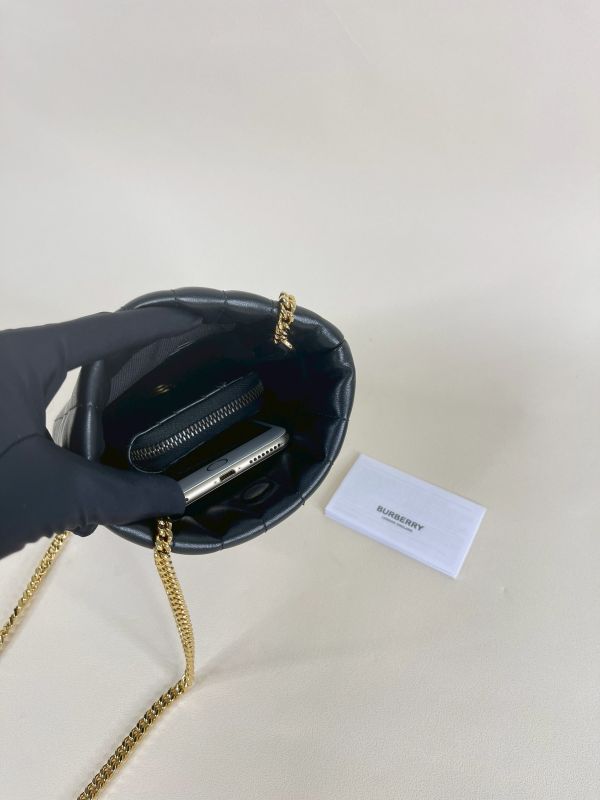 【分期0利率】BURBERRY  LOLA  TB  MICRO 水桶包【95成新】 