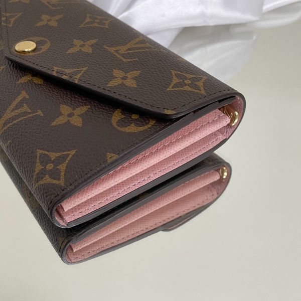 【12期0利率】【全新品】LV SARAH經典MONOGRA信封長夾芭蕾粉【現金價 】 M62235