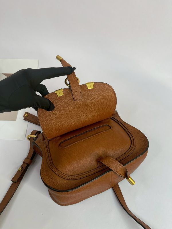 【95成新】CHLOE Marcie 粒面牛皮翻蓋迷你馬鞍斜背包 