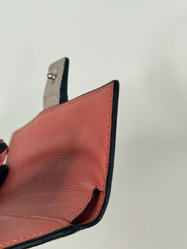【分期0利率】LOEWE 粒面小牛皮小號豎款錢包【95成新】 